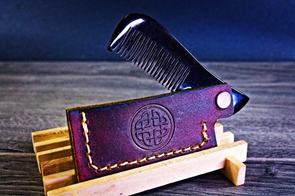 Folding Mustache Comb