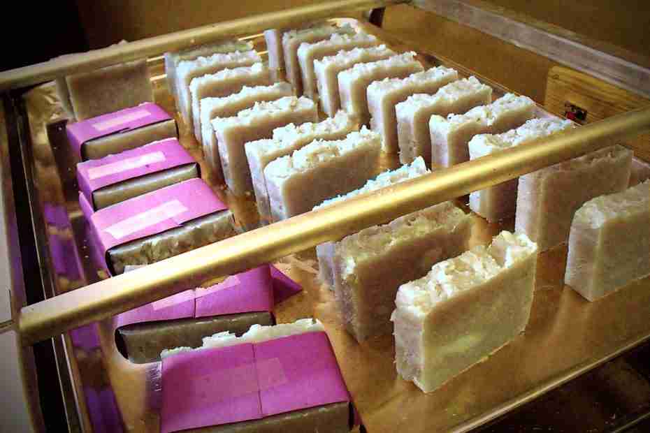 Linoleic or Oleic Handmade Soaps